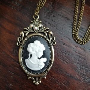 Black and White Cameo Long Necklace